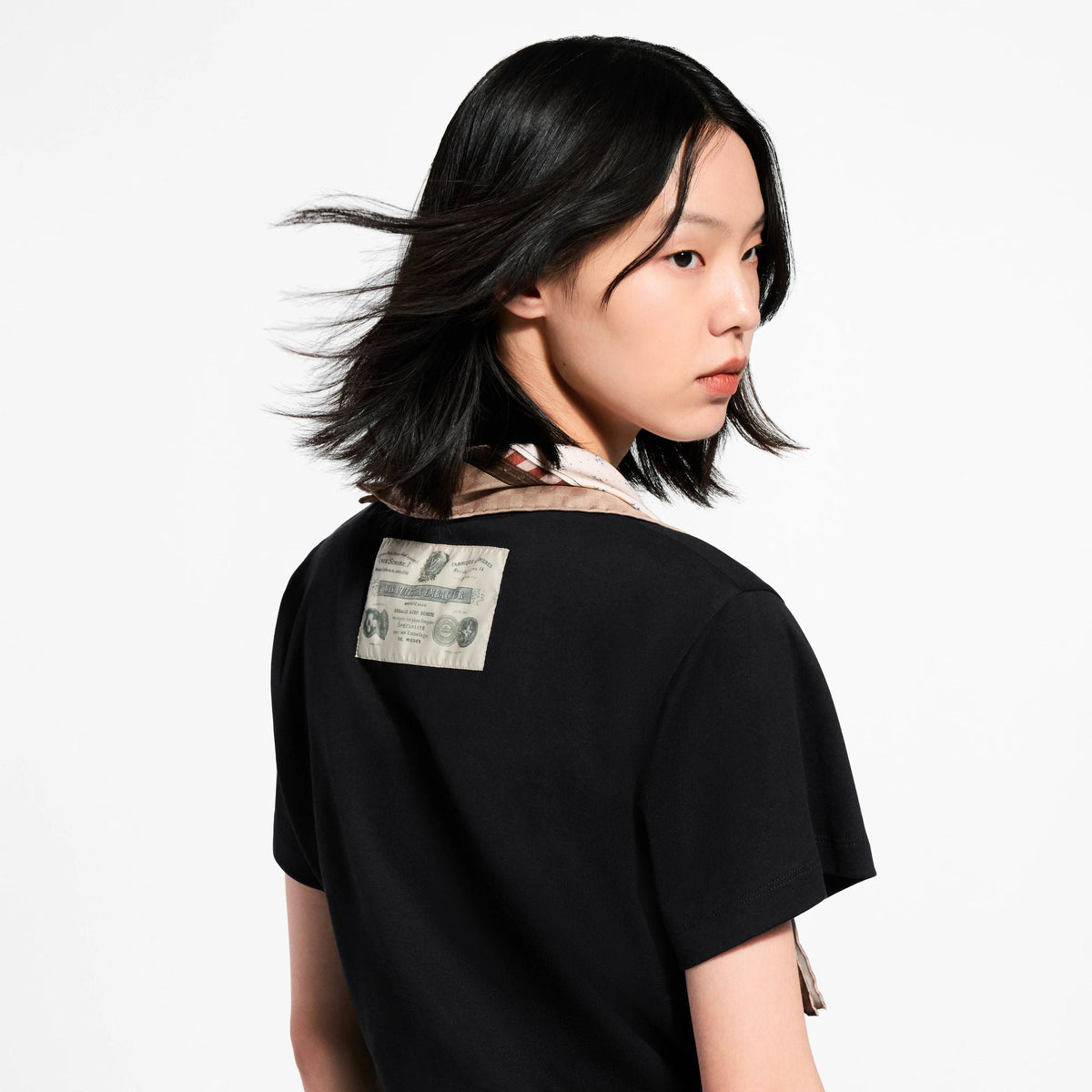 Women's Trunk Scarf T-Shirt