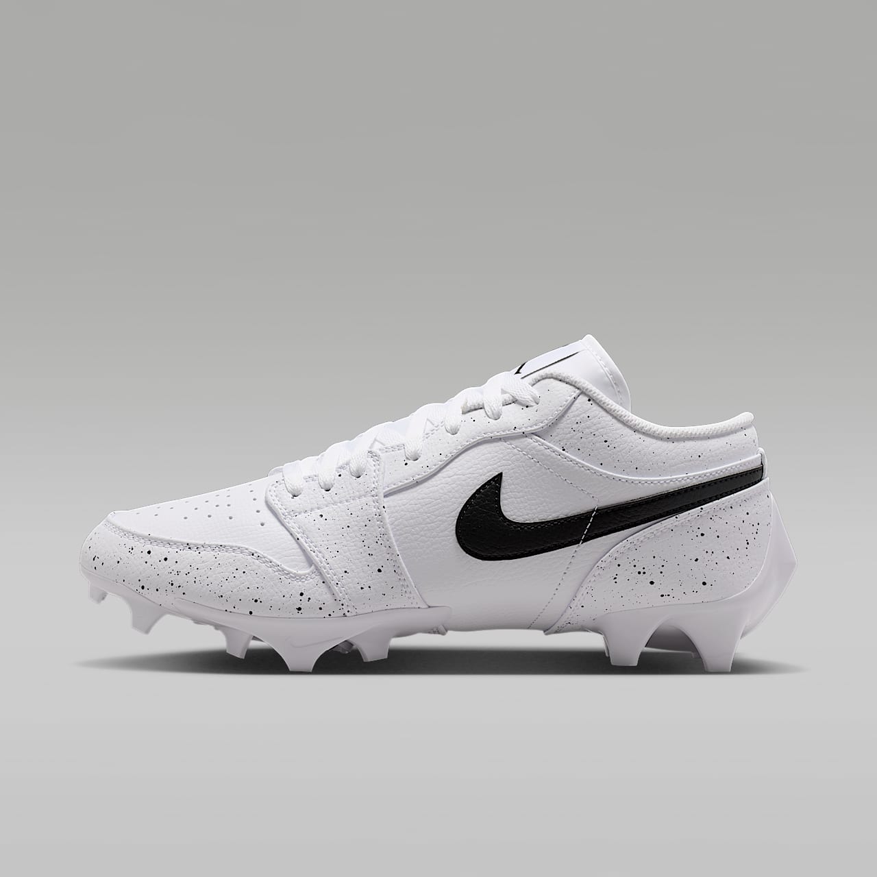 1 Low TD Men's Football Cleat