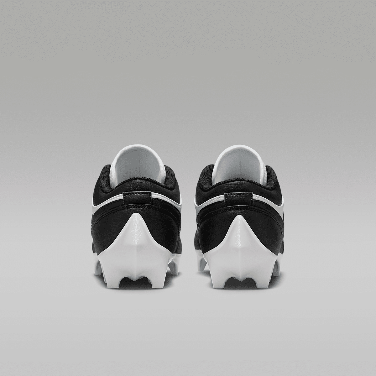 1 Low TD Men's Football Cleat