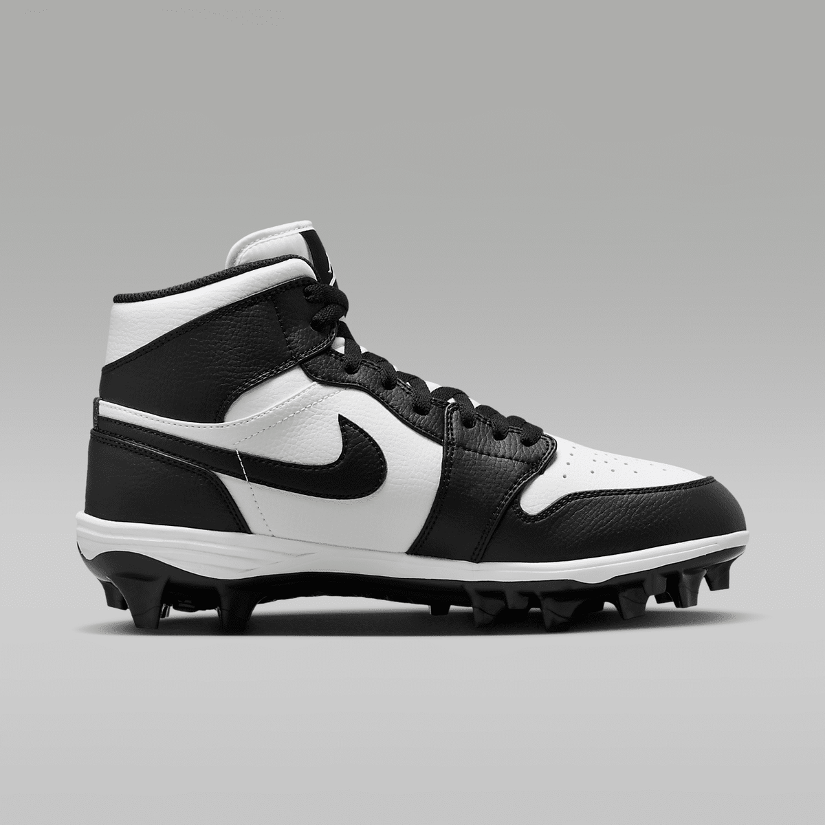 1 Mid TD Men's Football Cleat