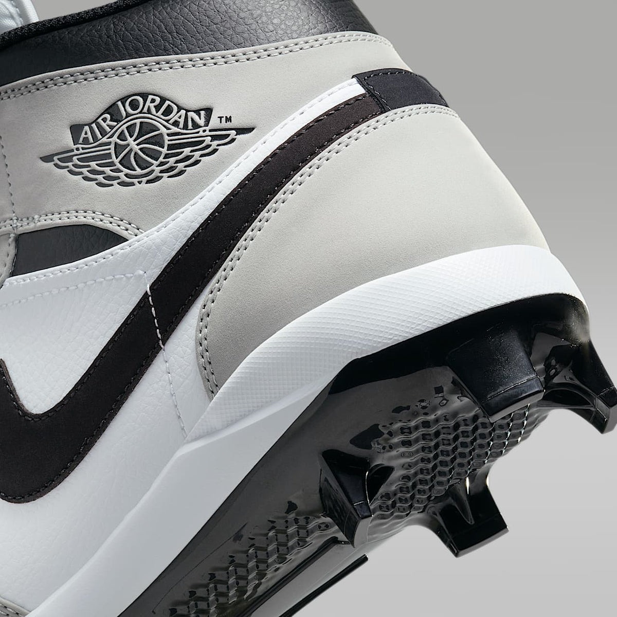 1 Retro MCS Men's Baseball Cleats