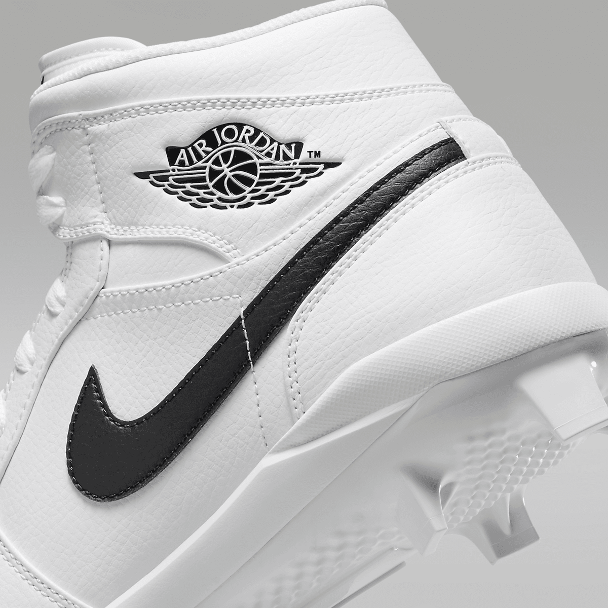 1 Retro MCS Men's Baseball Cleats