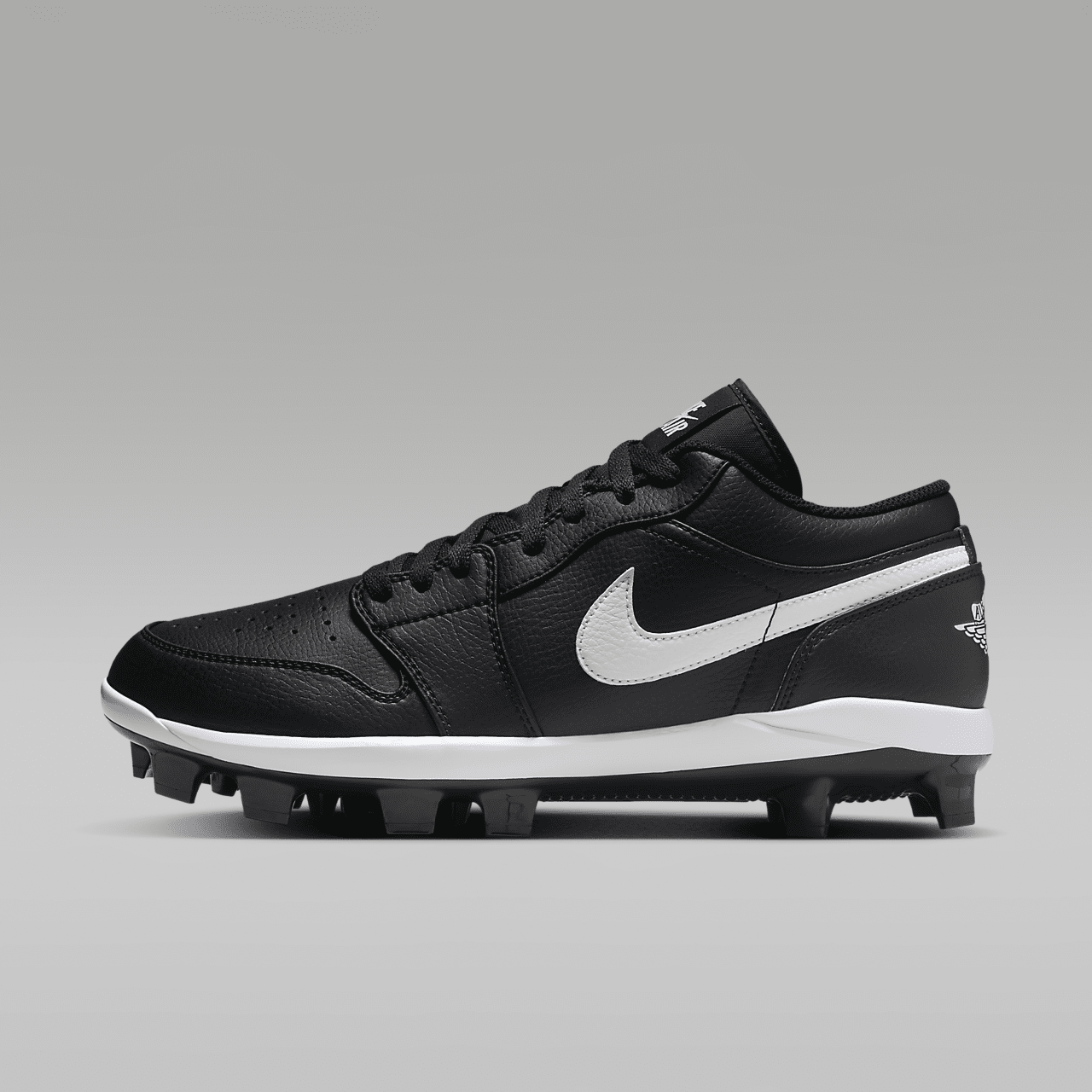 1 Retro MCS Low Men's Baseball Cleats