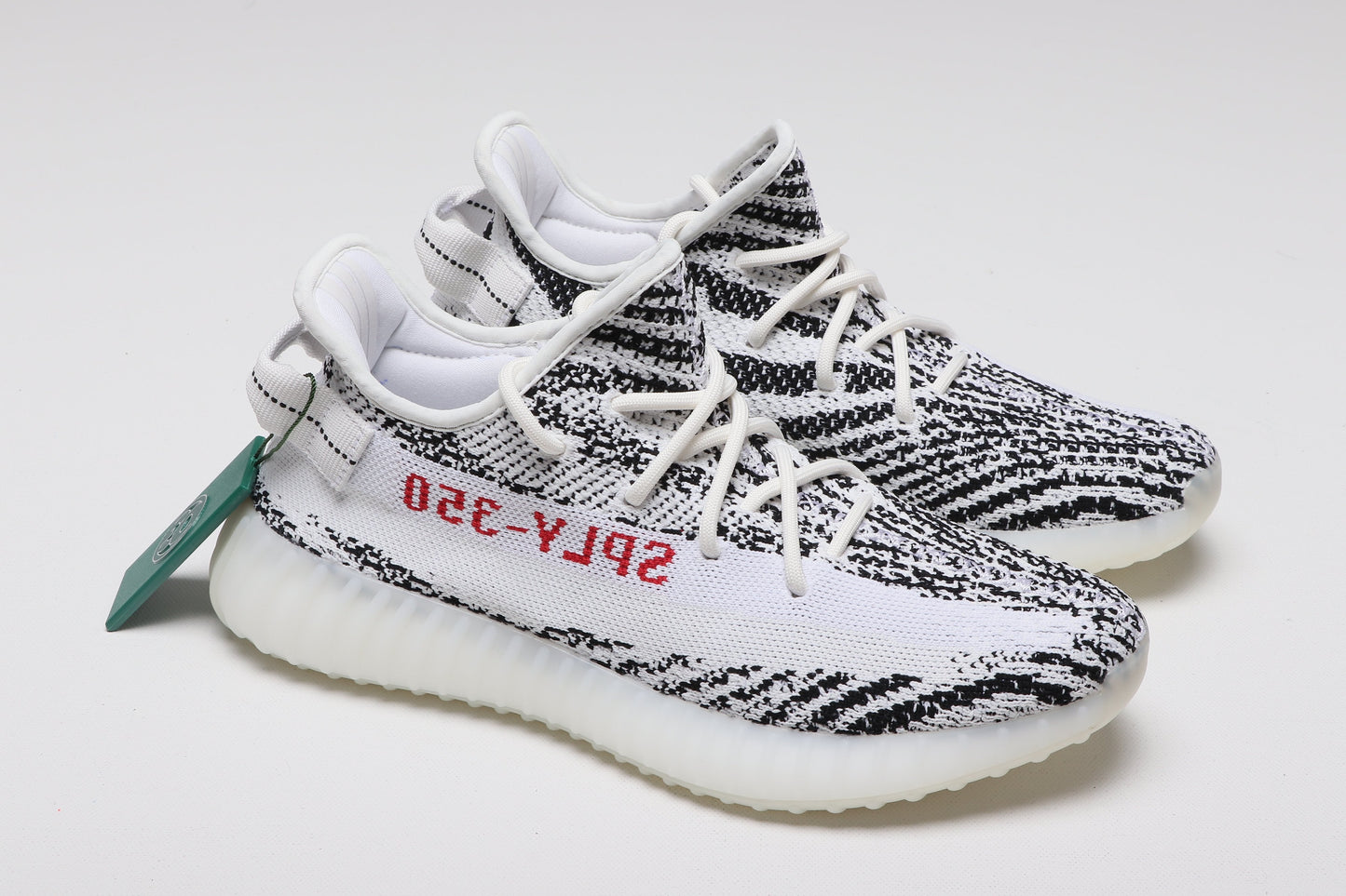 Yeezy Boost 350 V2 Zebra YZ350